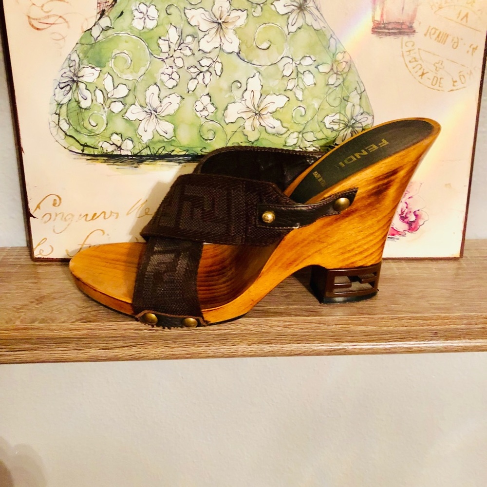 Size 7.5 Fendi  slip on heels $200